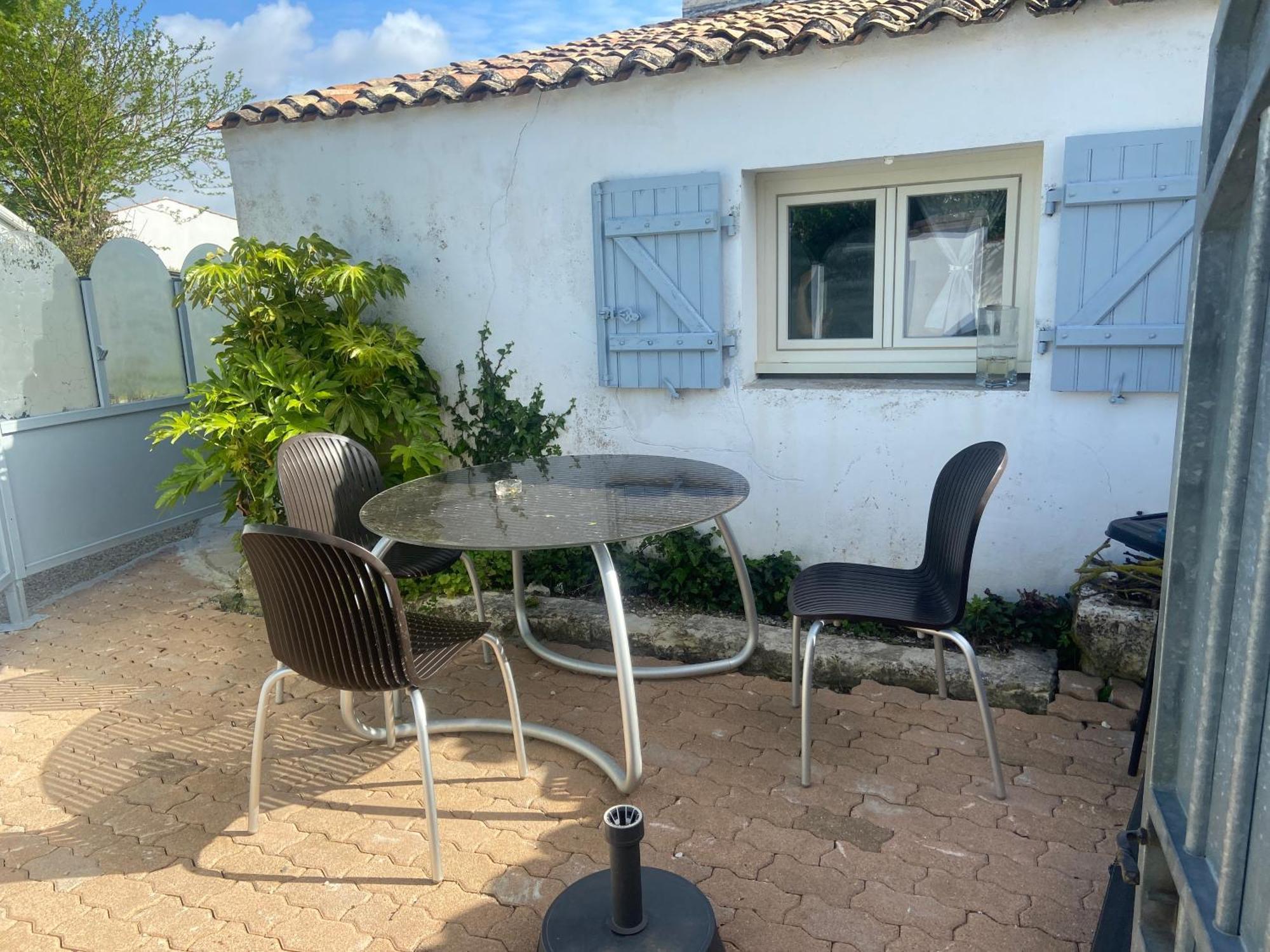 Petit Appartement Saint-Xandre Exterior photo